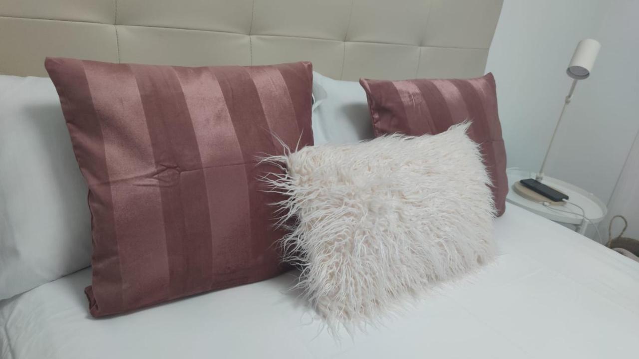 Casa Gascona Con Parking, Wifi Y Netflix Gratis!! By Delabra Apartments オビエド エクステリア 写真