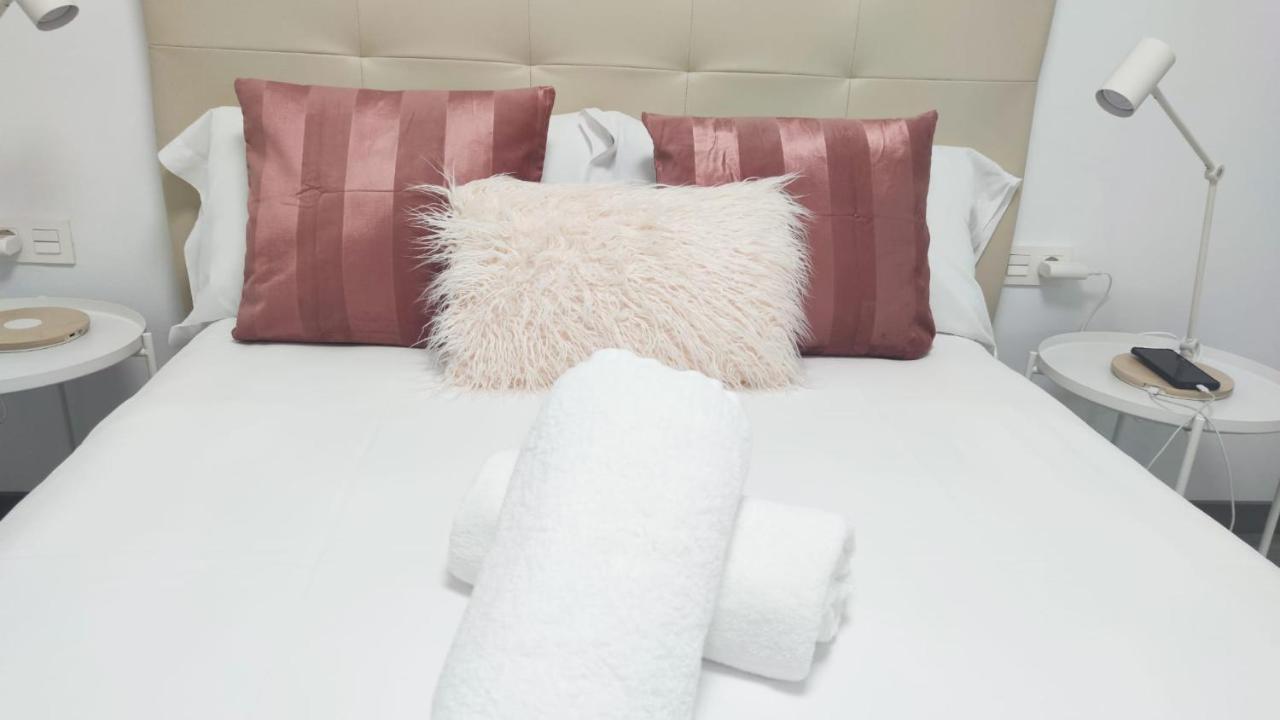 Casa Gascona Con Parking, Wifi Y Netflix Gratis!! By Delabra Apartments オビエド エクステリア 写真