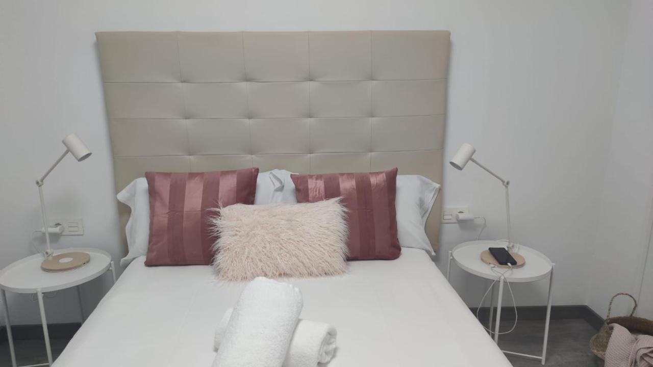 Casa Gascona Con Parking, Wifi Y Netflix Gratis!! By Delabra Apartments オビエド エクステリア 写真